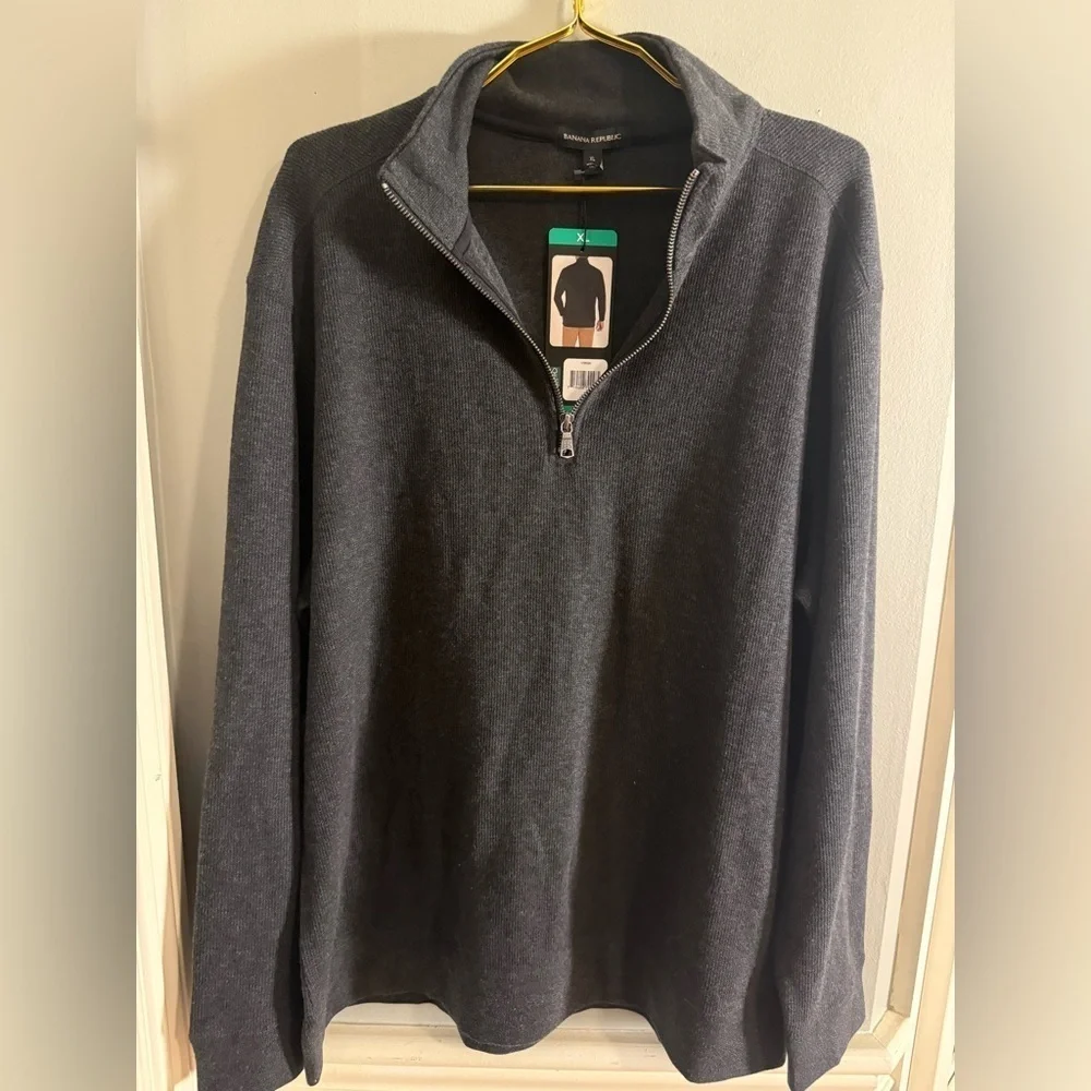 Banana Republic versatile polyester